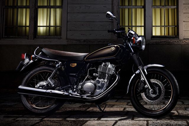 YAMAHA SR400 バイクタンク 黒