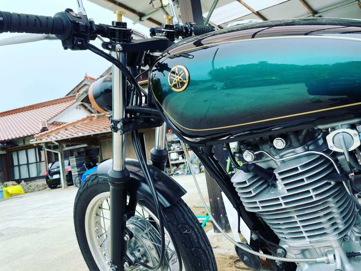 レア 希少品 SR400 30th 30周年 タンク サンバースト グリーン ヤマハ