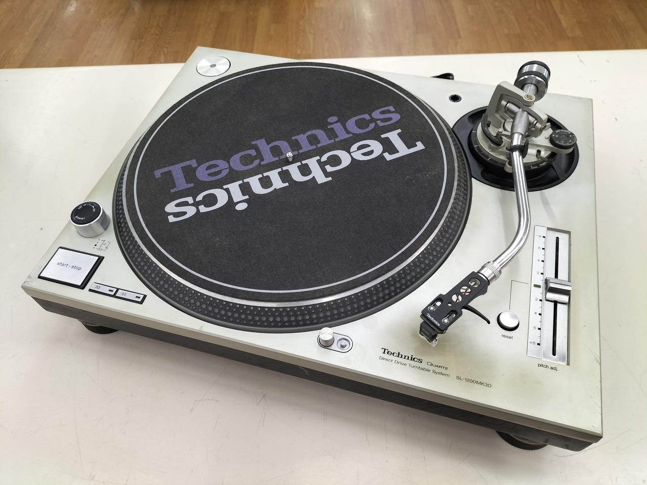 Technics SL-1200 MK3D ターンテーブル ハードケース付き technics