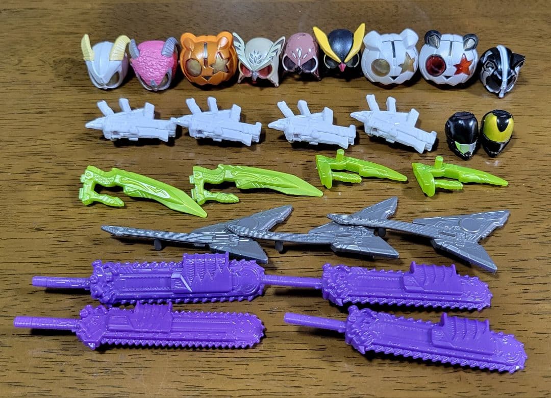 ジャンク 仮面ライダー ギーツ リボルブチェンジフィギュア