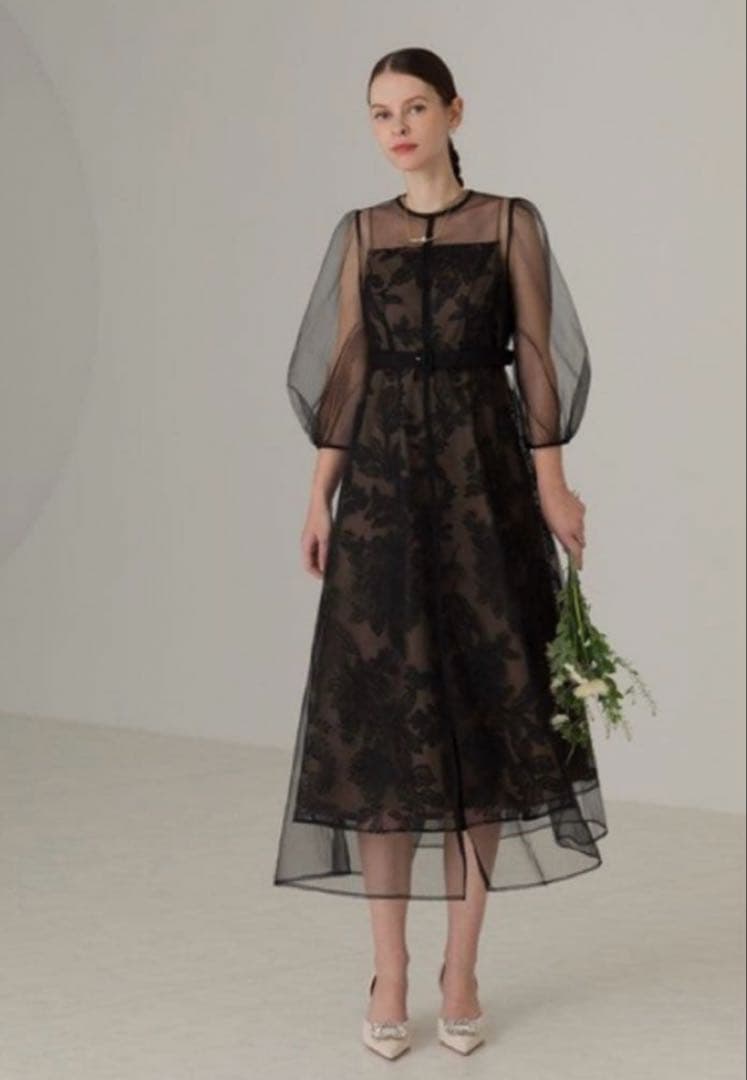 LEJA Aラインドレスワンピース　ブラック　結婚式お呼ばれドレス　低身長可 Leja（レジャ） ドレス 「LEJA」ハイネック花柄レースウエストマーク