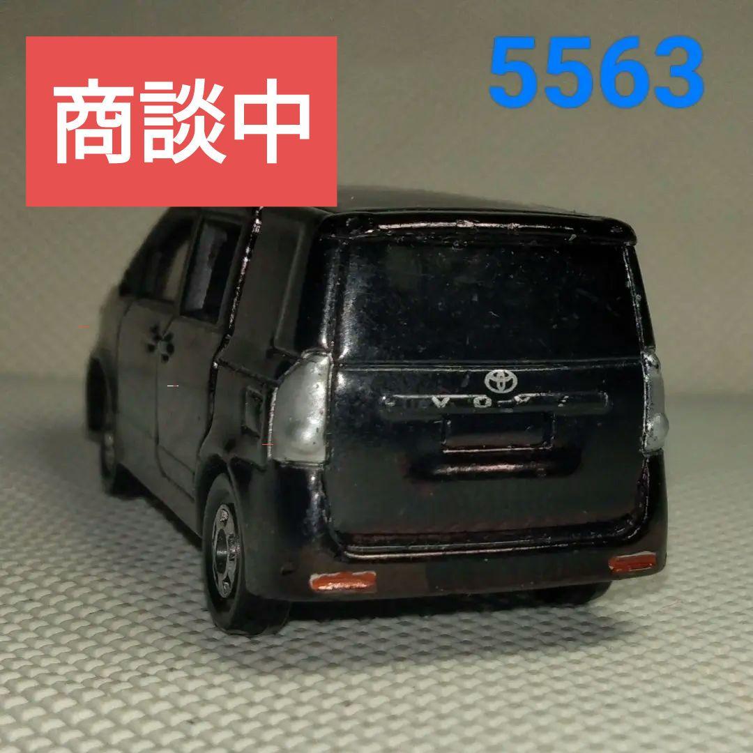 ★商談中★　5563 トミカ 2007年 トヨタヴォクシー 塗装修復等ルース品 ☆商談中☆ 5563 トミカ 2007年 トヨタヴォクシー 塗装修復等ルース品