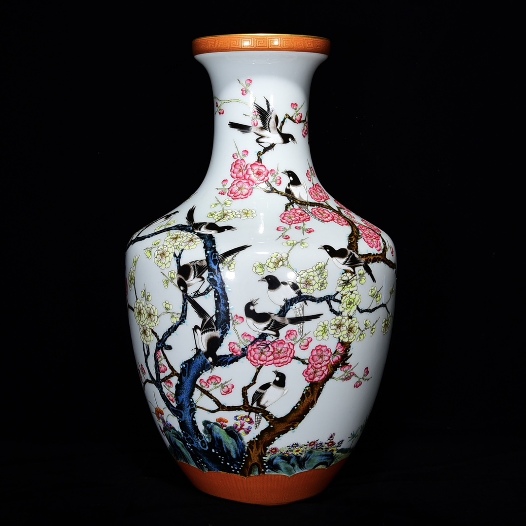 中国骨董品：大明成化年製の陶磁器の買取と鑑定・査定、オークション